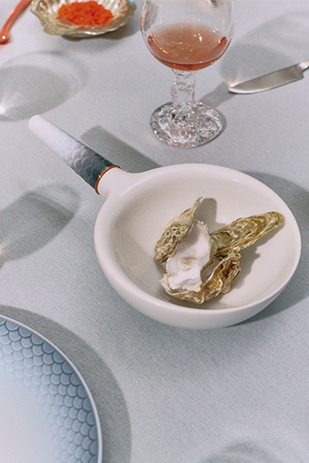 An elegant table set with Hav